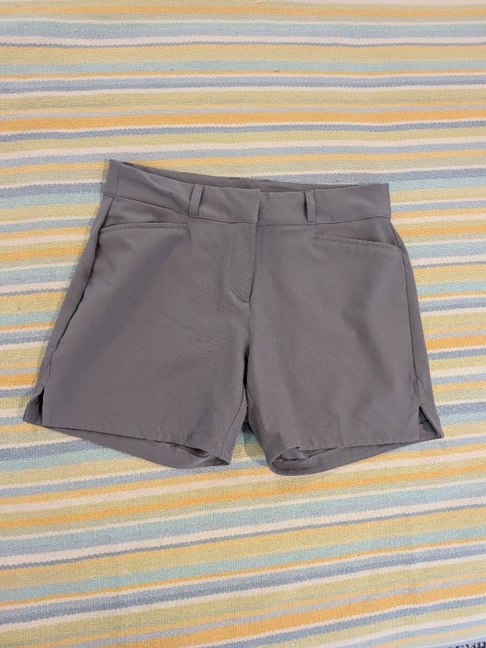adidas Size 8 Grey Primegreen 5-Inch Stretch Golf Shorts Slit Hem Athletic